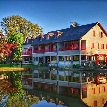 Le Lac Des Moines Hotel Condat  Exterior foto