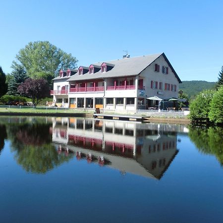 Le Lac Des Moines Hotel Condat  Exterior foto